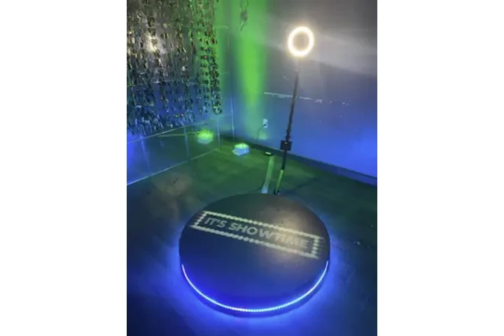 SHOTIME'S 360 VIDEO BOOTH image 3