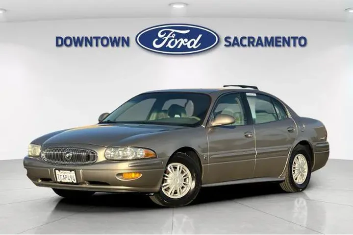 $5900 : Buick LeSabre 2002 Custom 4d image 2
