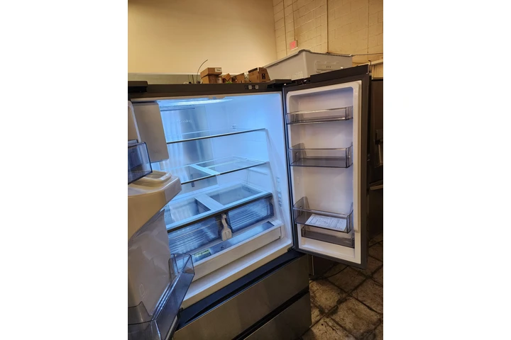 $680 : Refrigerador image 3