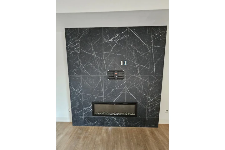 Experienced Tile Installer. image 1
