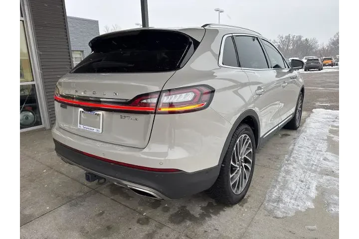 $25900 : Lincoln Nautilus 2020 AWD Re image 7