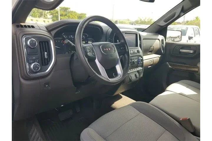 $28990 : GMC Sierra 1500 2021 4x2 SLE image 8