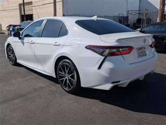 $25990 : 2021 TOYOTA CAMRY2021 TOYOTA image 6