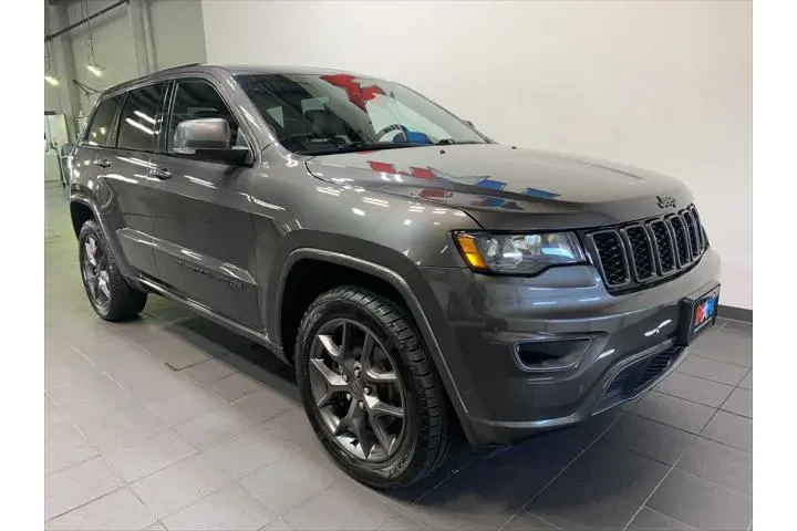 $27888 : Jeep Grand Cherokee 2021 4x4 image 2