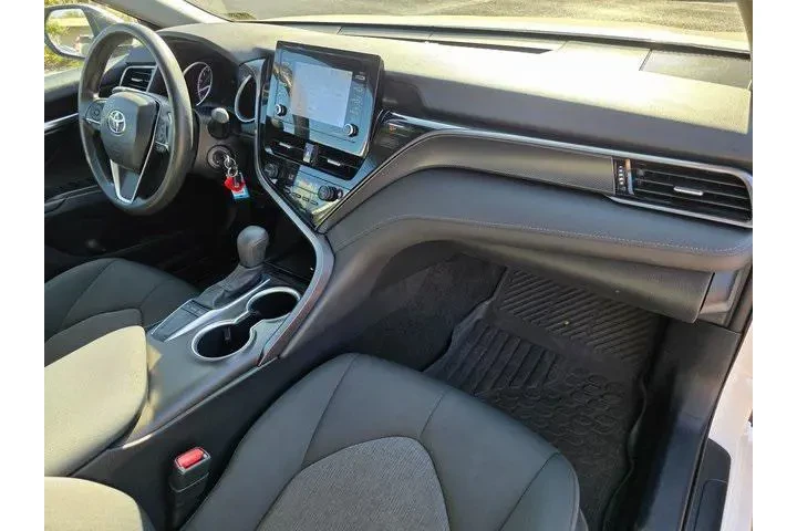 $23500 : Toyota Camry 2024 LE 4dr Sed image 9