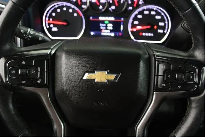 $39981 : Chevrolet Silverado 2500HD 2 image 8