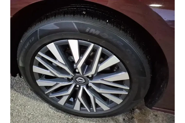 $24832 : Nissan Altima 2024 2.5 SV 4d image 7