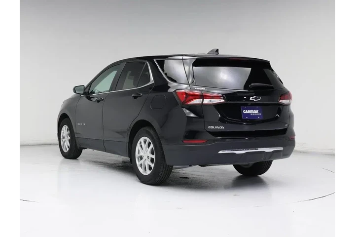 $23998 : Chevrolet Equinox 2024 LT 4d image 2