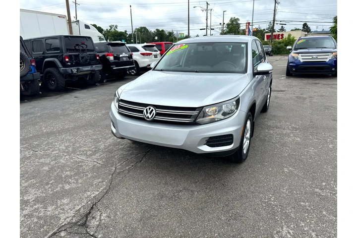 $7980 : 2013 Tiguan 4WD 4dr Auto S w/ image 6