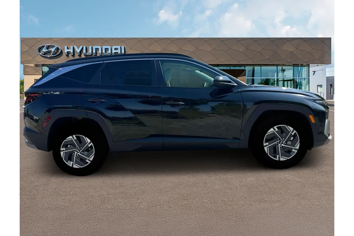 $27835 : Hyundai TUCSON Hybrid 2025 A image 9