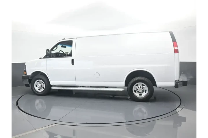 $31780 : Chevrolet Express 2024 2500 image 3
