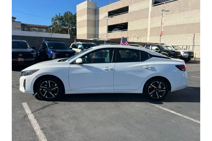 $19998 : Nissan Sentra 2024 SV 4dr Se image 2