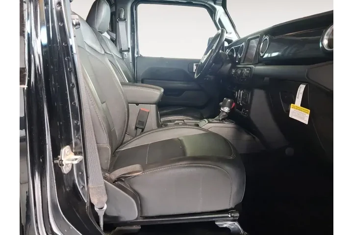 $37500 : Jeep Wrangler 2023 4x4 Sahar image 3