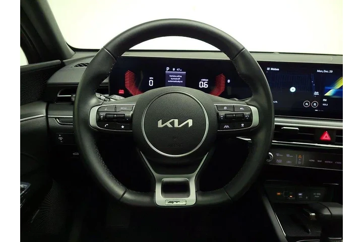 $29998 : Kia K5 2025 GT-Line 4dr Seda image 10