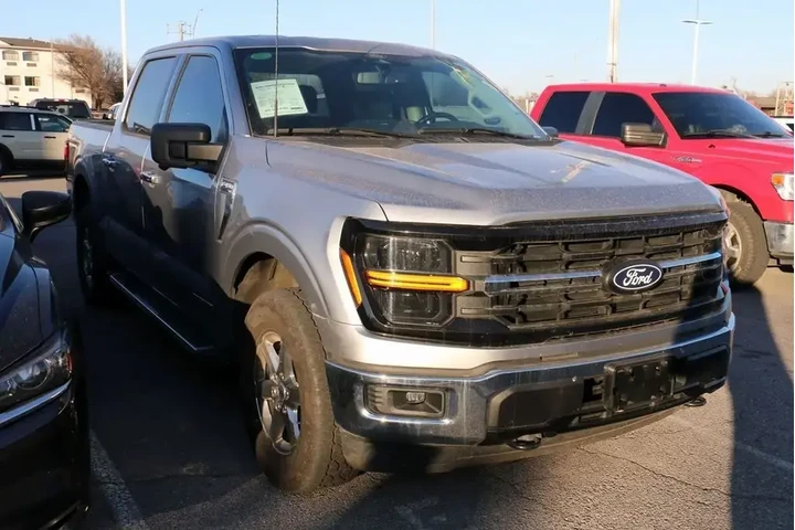 $39000 : Ford F-150 2024 4x4 XLT 4dr image 4