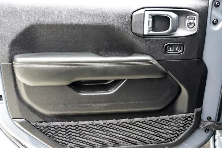 $34599 : Jeep Wrangler 2024 4x4 Sahar image 9