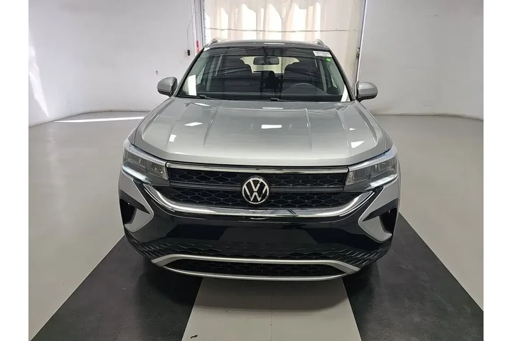 $15990 : Volkswagen Taos 2022 SE 4dr image 2