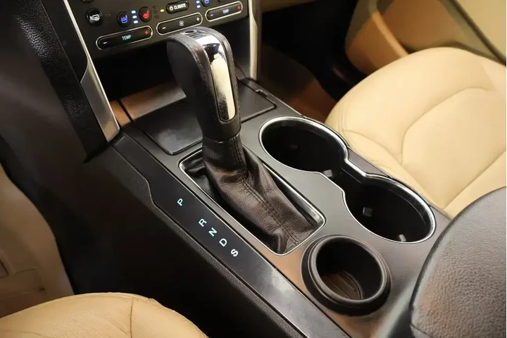 $15459 : Ford Explorer 2017 Limited 4 image 9