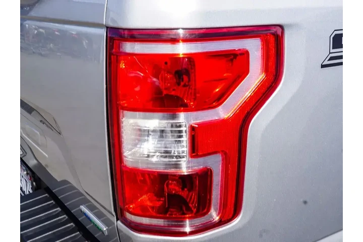 $21391 : Ford F-150 2018 4x2 Lariat 4 image 7