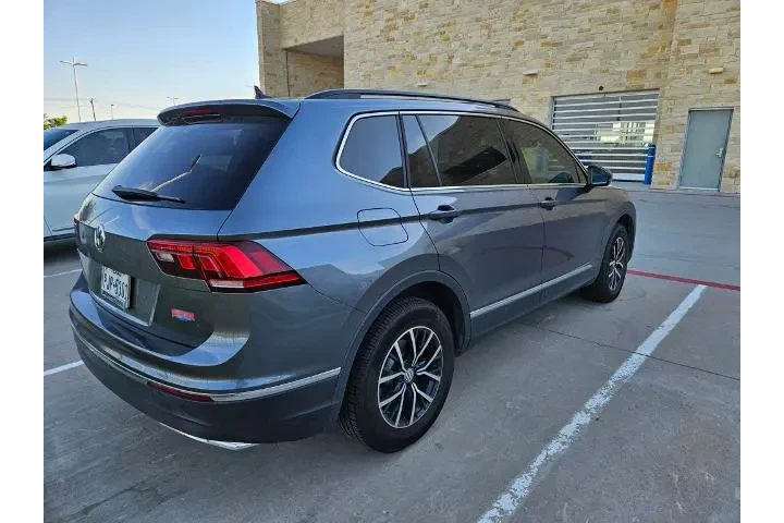 $21995 : Volkswagen Tiguan 2021 SE 4d image 5