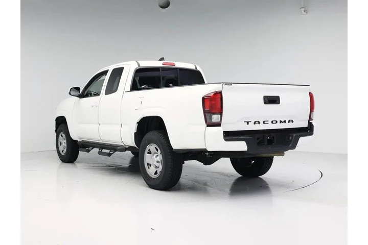 $25998 : Toyota Tacoma 2022 4x2 SR 4d image 2