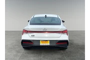 $19900 : Hyundai ELANTRA 2024 SE 4dr thumbnail