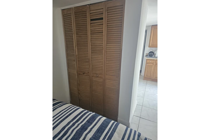 $1000 : Apto pequeño en Coral Gables image 6