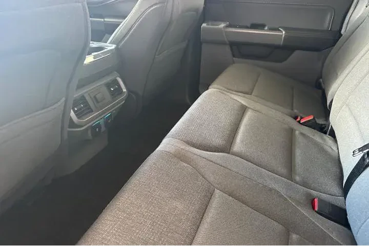 $39991 : Ford F-150 2024 4x4 XLT 4dr image 6