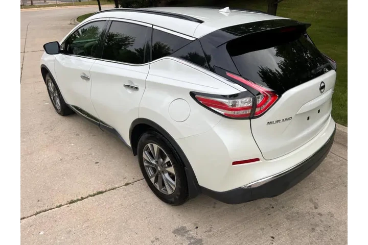 $8997 : 2015 Murano SV image 5
