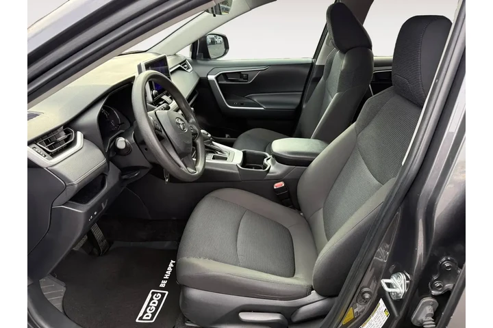 $24561 : Toyota RAV4 2024 LE 4dr SUV image 10