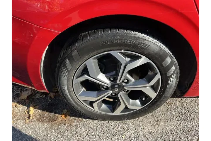 $13999 : Kia Forte 2020 LXS 4dr Sedan image 8