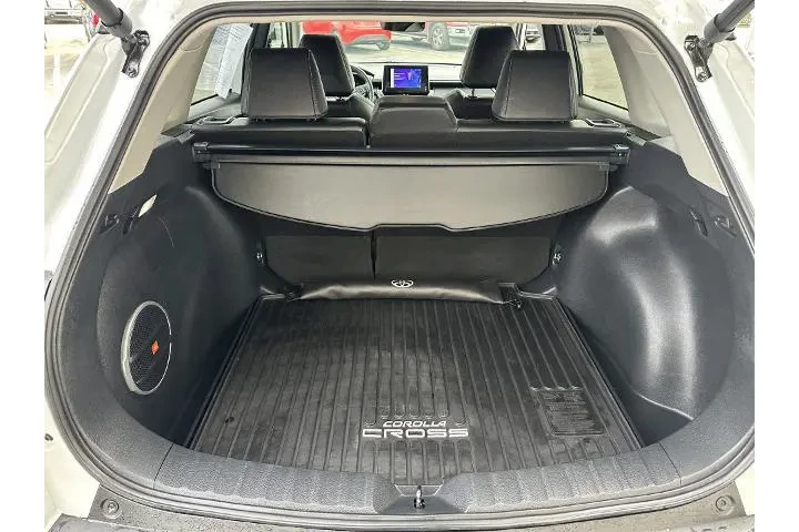 $27895 : Toyota Corolla Cross 2023 XL image 7