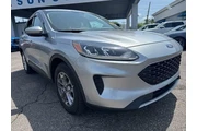 $16994 : Ford Escape 2021 SE 4dr SUV thumbnail