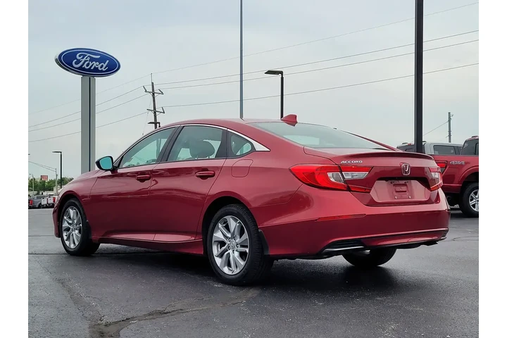 $18697 : Honda Accord 2020 LX 4dr Sed image 6