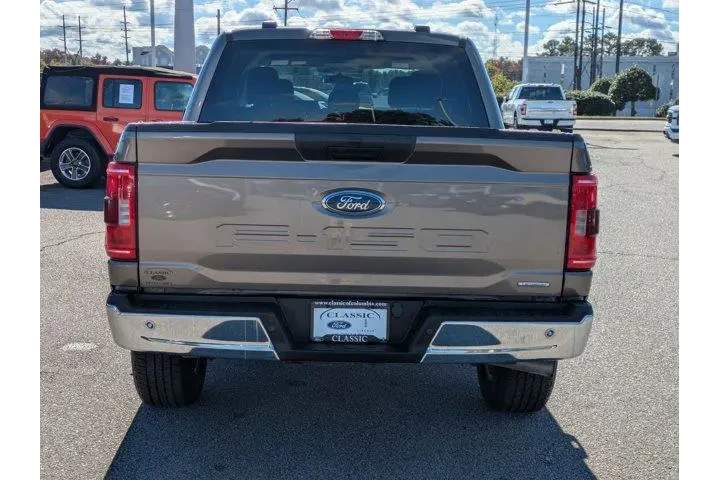 $37995 : Ford F-150 2023 4x4 XLT 4dr image 6