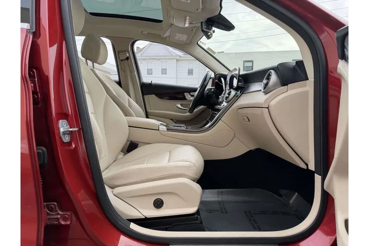 $25822 : Mercedes-Benz GLC 2021 AWD G image 9