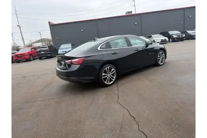 $23980 : Chevrolet Malibu 2024 LT 4dr image 7