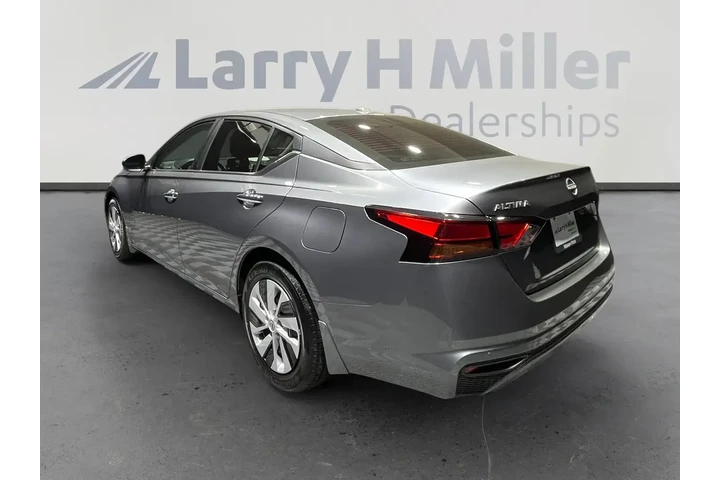 Nissan Altima 2025 2.5 S 4dr image 3