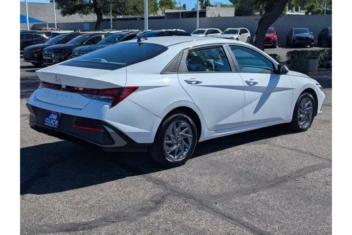 $19999 : Hyundai ELANTRA 2024 SEL 4dr image 2