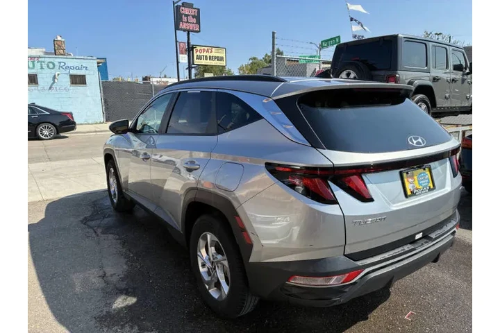 2024 Tucson SEL image 10