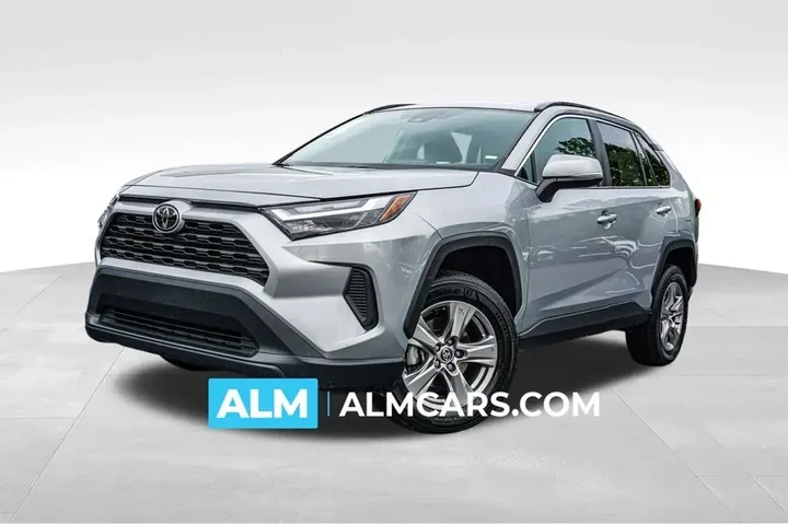 $26920 : Toyota RAV4 2024 XLE 4dr SUV image 1