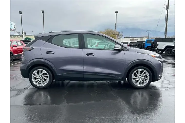 $16637 : Chevrolet Bolt EUV 2023 LT 4 image 2