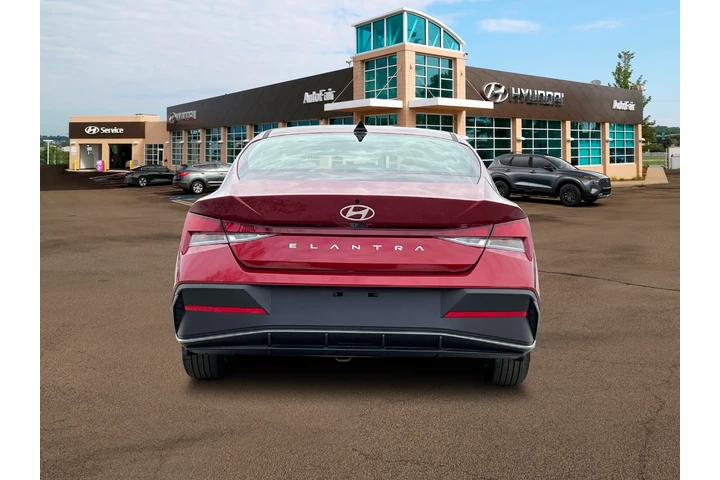 $20900 : Hyundai ELANTRA 2024 SEL 4dr image 6