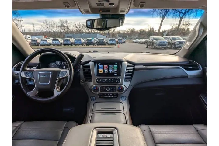 $28975 : 2019 GMC Yukon Denali image 4