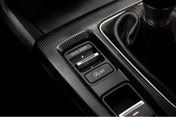 $27998 : Honda Civic 2024 Si 4dr Seda image 6