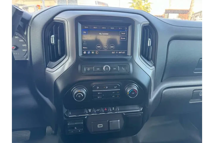 $38995 : 2020 Silverado 2500HD Work Tr image 10