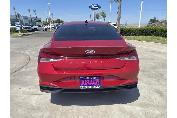 $20899 : Hyundai ELANTRA 2023 SEL 4dr image 7