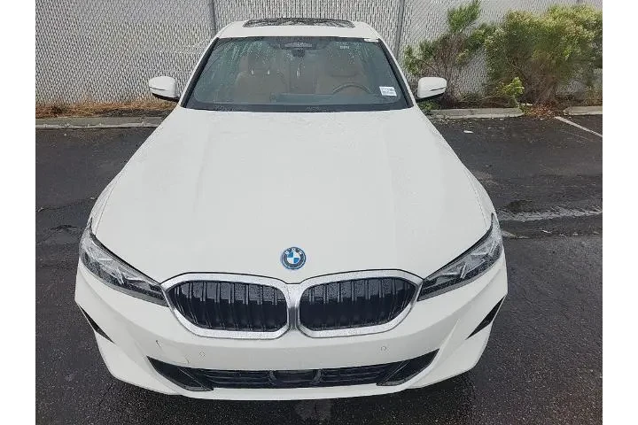 $37191 : BMW 3 Series 2024 330e 4dr S image 2