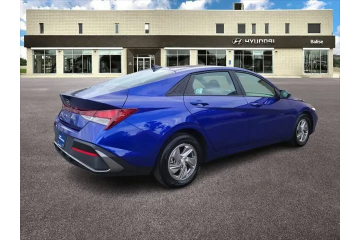 $17577 : Hyundai ELANTRA 2025 SE 4dr image 3