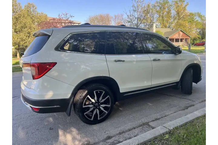 $24997 : 2019 Pilot Elite image 7